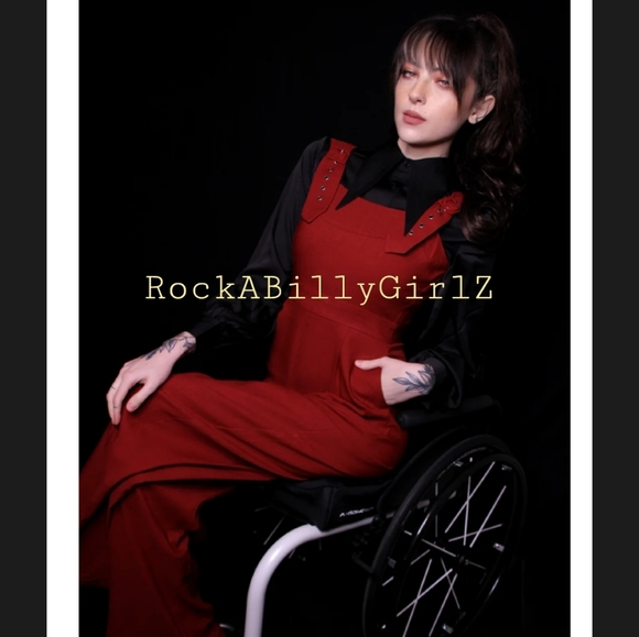 Tatyana 1940's Willow Ink Black Satin Blouse Pinup Bishop Sleeves w Arrow Collar - Picture 4 of 7